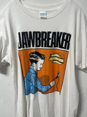 JAWBREAKER T셔츠 카드 코번 착용