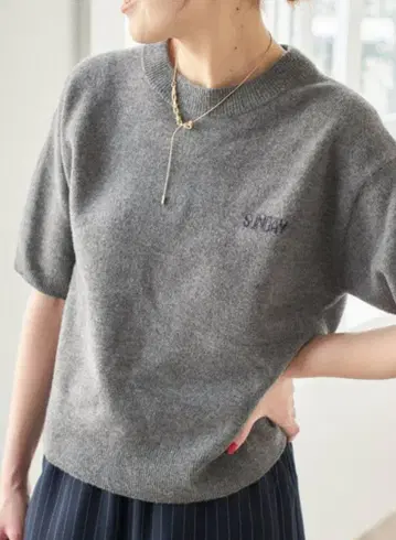 [ 새상품 ] Spick & Span 로고 자카드 하프 슬리브 니트