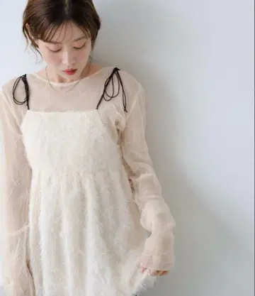 kastane 벌룬 샤기 뷔스티에 아이보리
