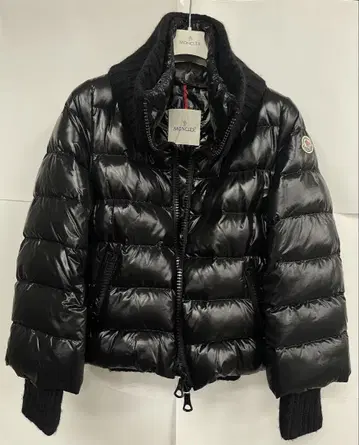 MONCLER 블랙 다운 자켓 튀르사