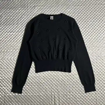 AD2015 15AW 플라워 장식 숏 니트 블랙 짧은 기장 꽃