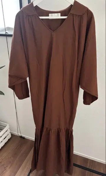 브라운 티어드 롱 원피스 mite