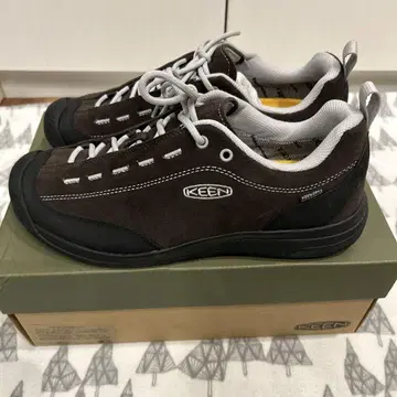 KEEN 하이브리드 신발 다크 브라운