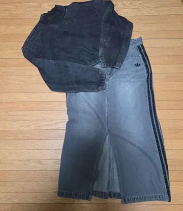 (중고) adidas 다크 그레이 하이넥 맨투맨