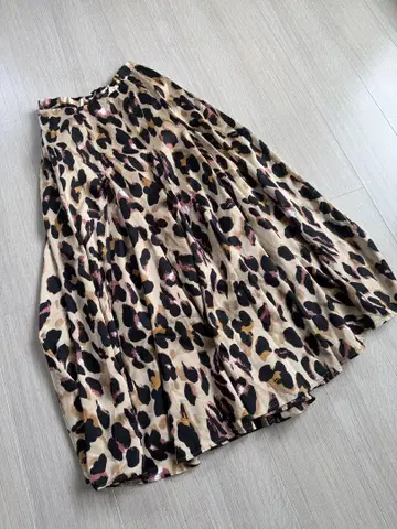 MIRROR9 레오파드 무늬 플레어 롱 스커트