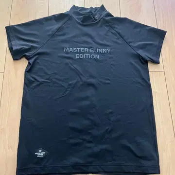MASTER BUNNY EDITION 티셔츠