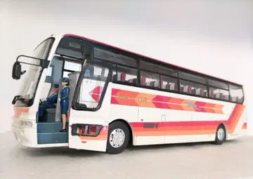 1/32 제이산 관광버스(미쓰비시 후소 에어로 퀸 1) 조립품
