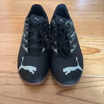 풋살화 PUMA 24.0 미사용 새상품