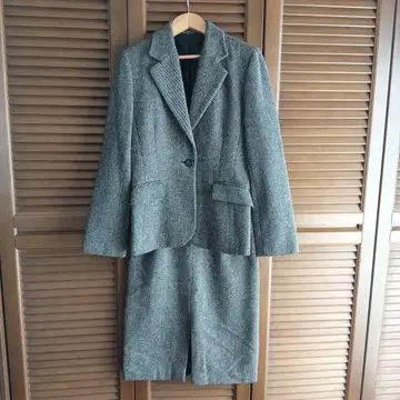 INED 여성용 9호 트위드 수트
