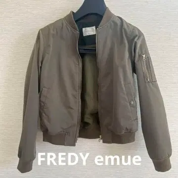 올리브색 봄버 자켓 MA-1