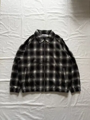 cabaretpoval OMBLE CHECK DRIZZLER SHIRT