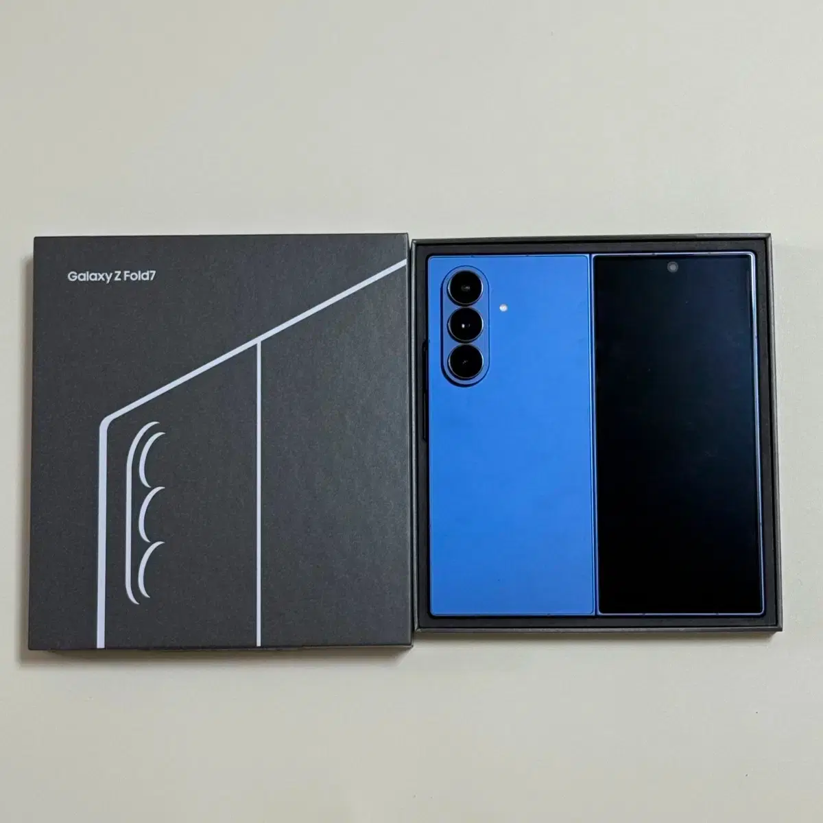 【ジャンク品】Galaxy z fold 7 256GB 韓国製 Samsung Galaxy Z Fold7 | スマートフォン | 法人向け | Samsung Japan