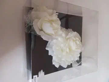화이트 꽃 장식 펄 장식