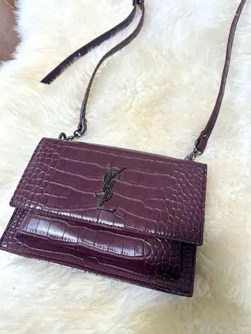 크로커다일 숄더백 버건디