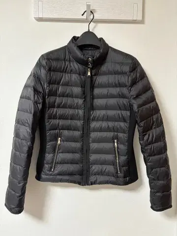 ZARA WOMAN 블랙 다운 자켓