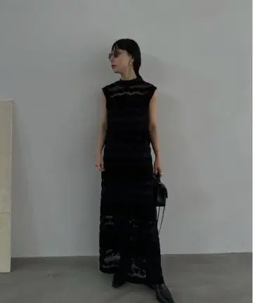 Ameri VELOUR LACE NO SLEEVE DRESS 블랙 M