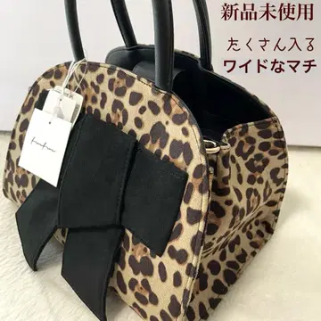 새상품 바닥이 넓은 레오파드 무늬 핸드백
