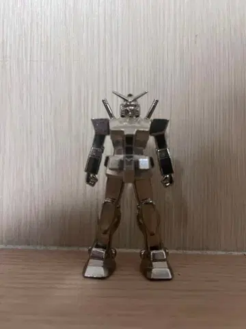 초합금의 덩어리 GM-01 건담