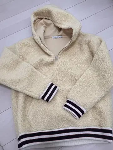 보아 후드티