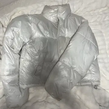 실버 숏 기장 다운 자켓