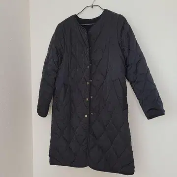 ABAHOUSE 블랙 퀼팅 롱 코트