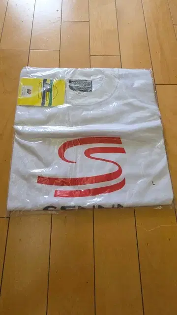 (공식 미사용) Ayrton Senna 화이트 T셔츠 L사이즈