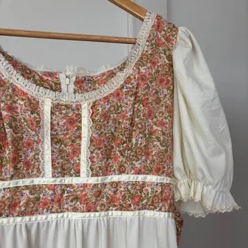70s 로맨틱 컨트리 원피스 미니 꽃무늬 gunne sax