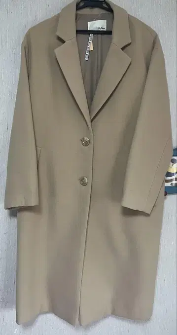 Lily Brown 베이지 롱 코트