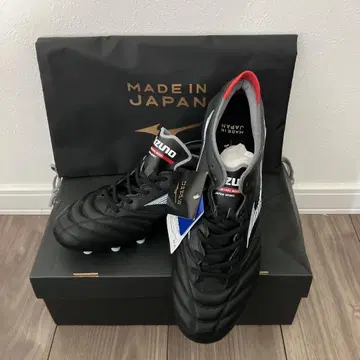 주말 가격 인하 Mizuno 축구화 블랙/레드