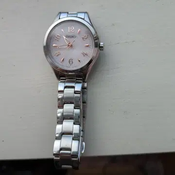 SEIKO 실버 쿼츠 손목시계 전파 솔라
