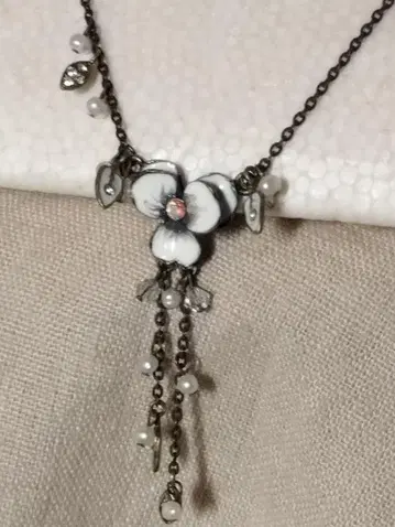 레네레이드 목걸이