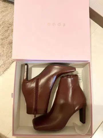rienda 스퀘어토 숏부츠 RED 새상품 L