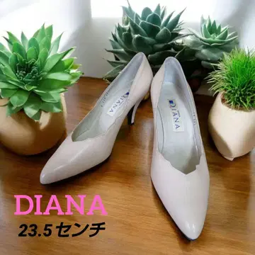 DIANA 베이지 스틸레토 하이힐