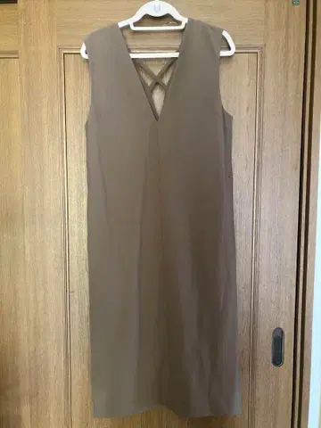 미사용 새상품! 인디비 안감 포함 카키 브라운 롱 원피스