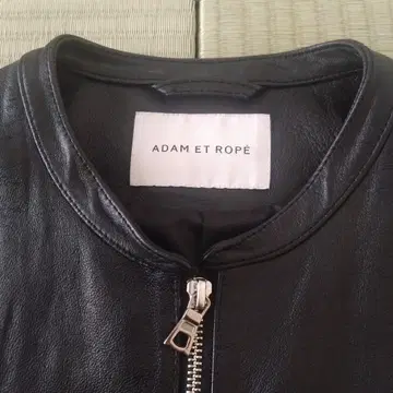 ADAM ET ROPE 블랙 가죽 아우터