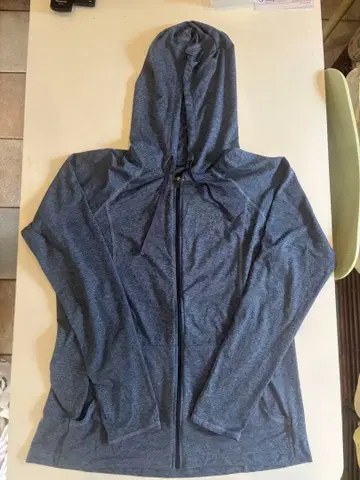 다크 블루 후드 부착 후드티