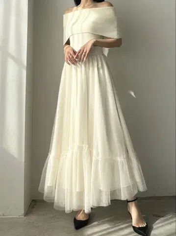 르엘 아이보리 튤 플레어 롱 스커트