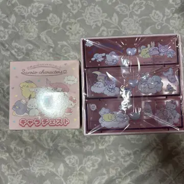 산리오 캐릭터즈 캐릭터 가슴