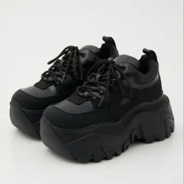 SLY 통굽 블랙스니커즈