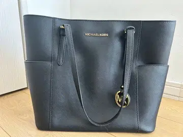 MICHAEL KORS 블랙 토트백