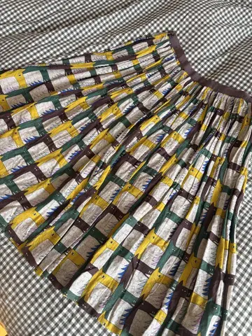 미나 페르호넨 서러브레드 무릎 기장 스커트