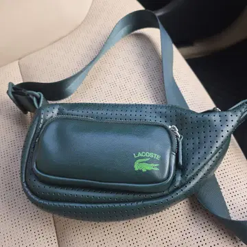 LACOSTE 다크 그린 숄더백