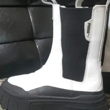 PUMA 통굽 롱 부츠 화이트/블랙