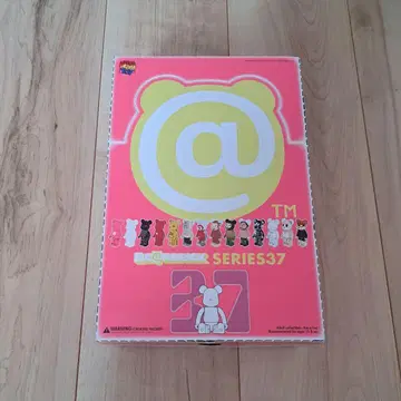 BE@RBRICK 베어브릭 시리즈 37 핑크 미사용