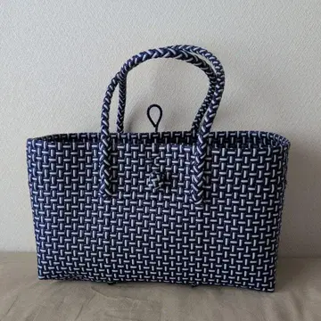 메케아리사 보스턴 Koiai Blue
