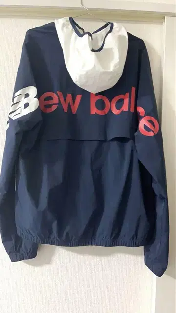 New Balance 나일론 자켓