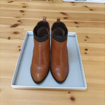 브라운 가죽 사이드 고어 부티