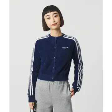 아디다스 WFLUFFYCARDIGAN 롱 슬리브 네이비 리나티