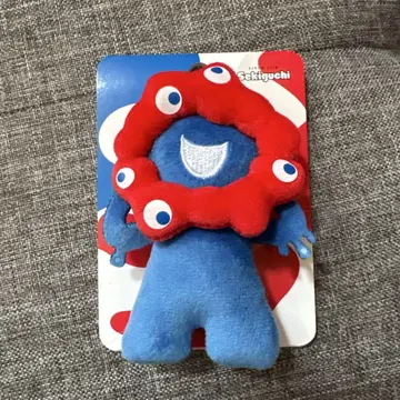 미야쿠미야쿠 인형 배지
