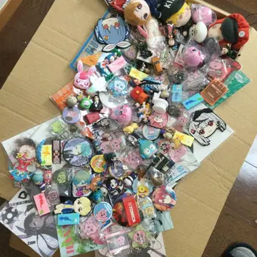 애니메이션 굿즈 묶음 판매